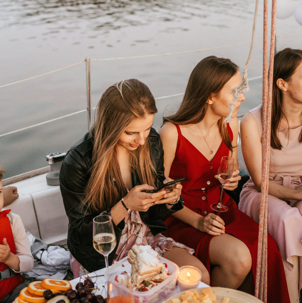 Hen & Stag Party Boat Trips
